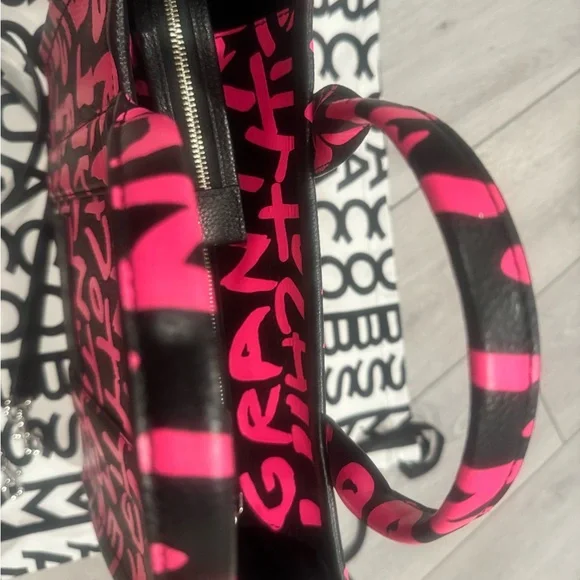 Marc Jacobs Neon Pink and Black Graphic Tote - Picture 6 of 8